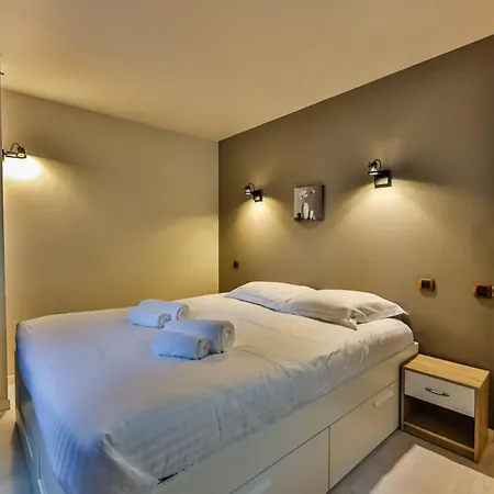 Splendide Maison De 330m Avec Piscine Interieure Hébergement de vacances