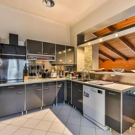 L'atypique - Piscine Interieure - Wifi *