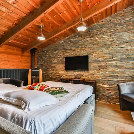 L'atypique - Piscine Interieure - Wifi Feriehus