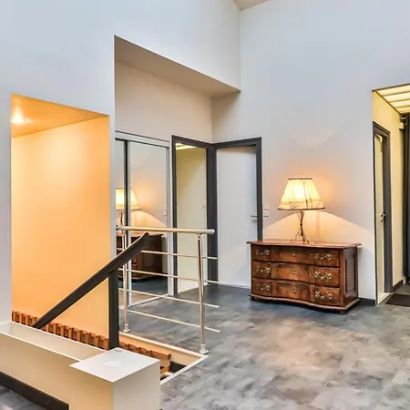 Splendide Maison De 330m Avec Piscine Interieure *