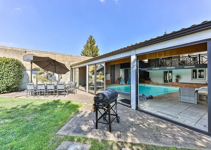 L'atypique - Piscine Interieure - Wifi *