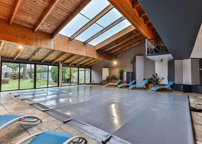 L'atypique - Piscine Interieure - Wifi